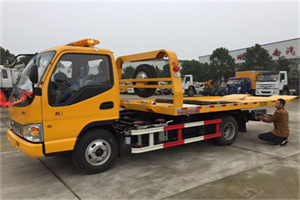 南昌哪里有拖车服务