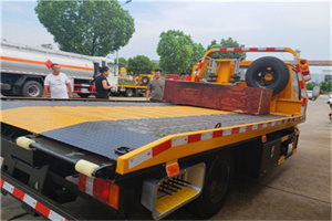 南昌附近拖车电话号码服务